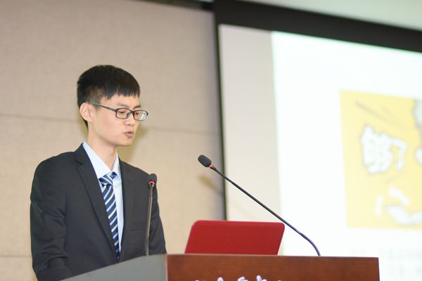 研究生_副本.jpg